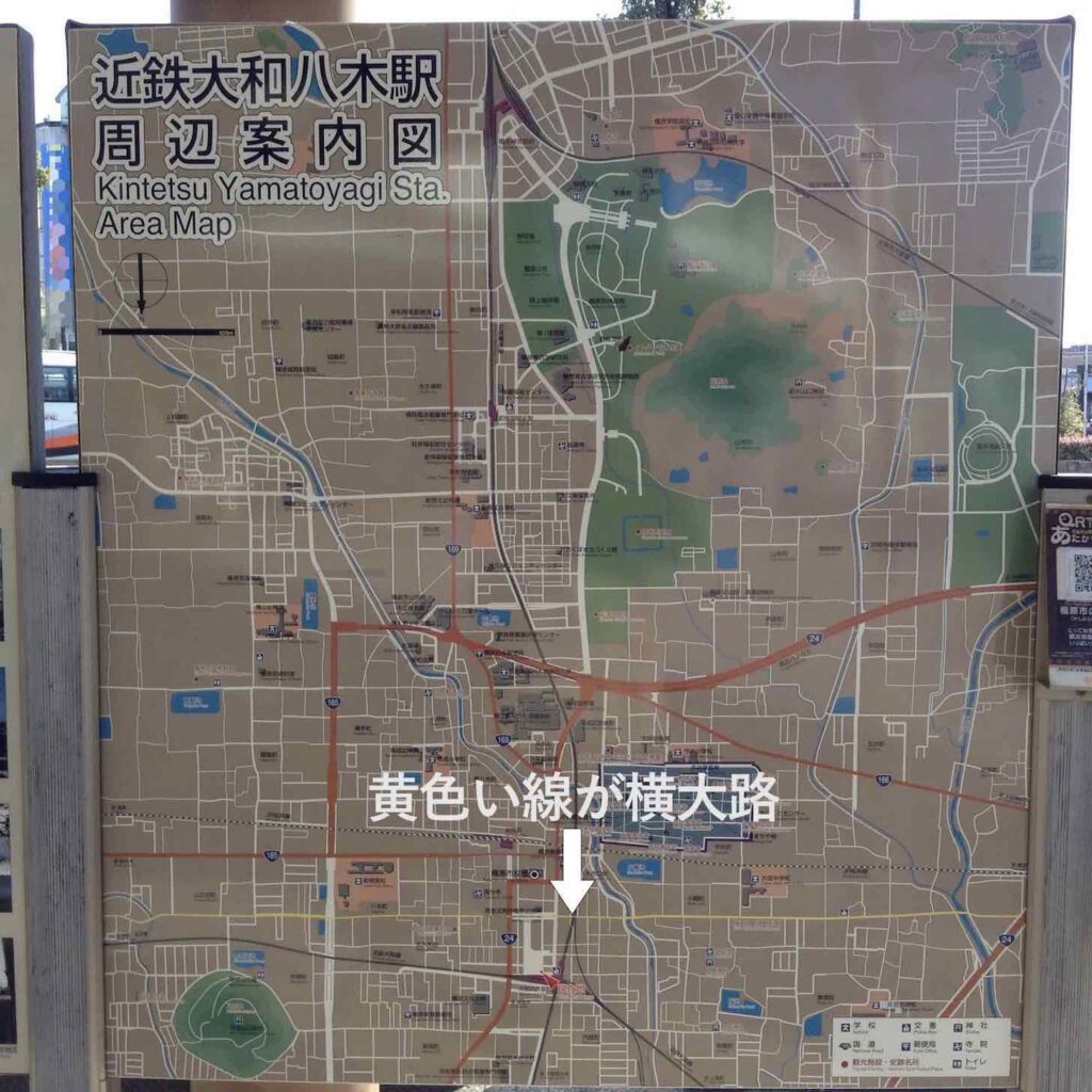 八木駅前の地図