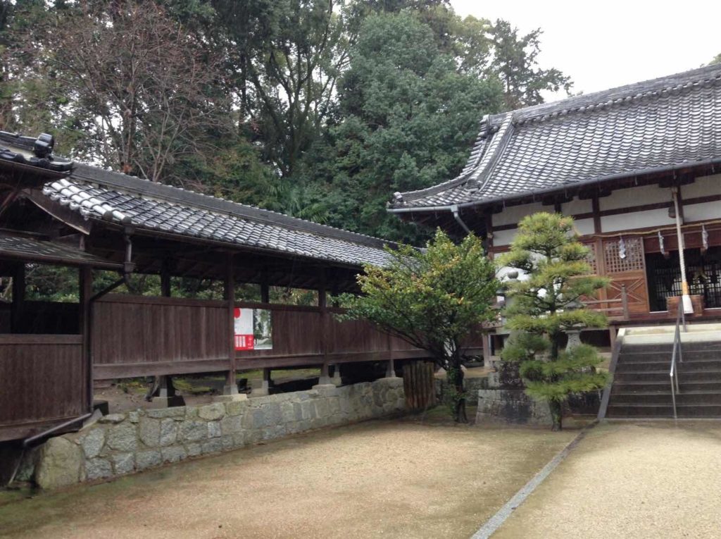 鴨山口神社回廊